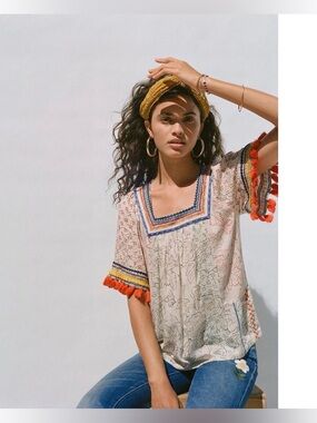 🪸Maeve by Anthropologie🪸 Cream Floral Embroidered Square-Neck Tunic. Size XS